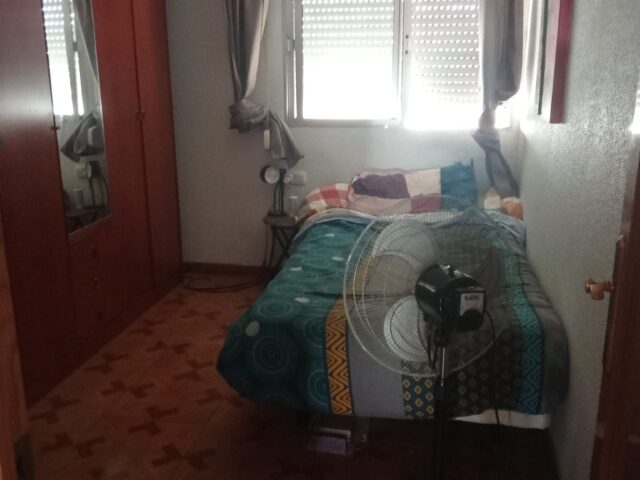 PISO EN ALGUAZAS